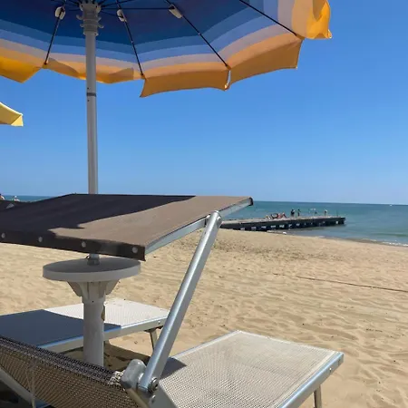 Gigi House Piazza Mazzini 150m Dal Mare Con Piscina E Lejlighed *